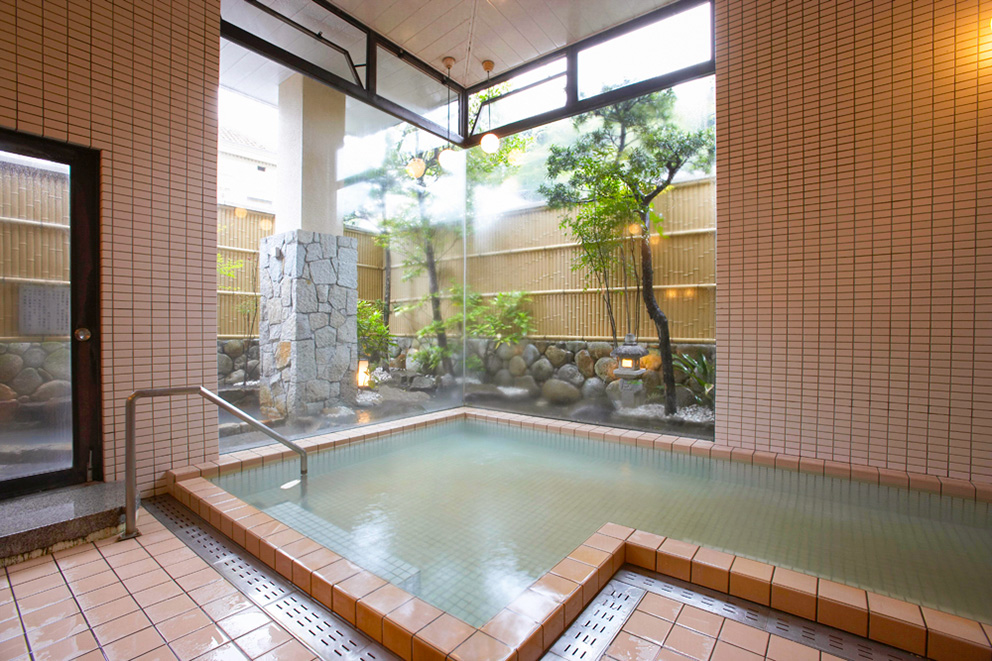 Onsen bath